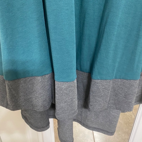 NWT LulaRoe Carly Dress (XS) - Picture 3 of 6